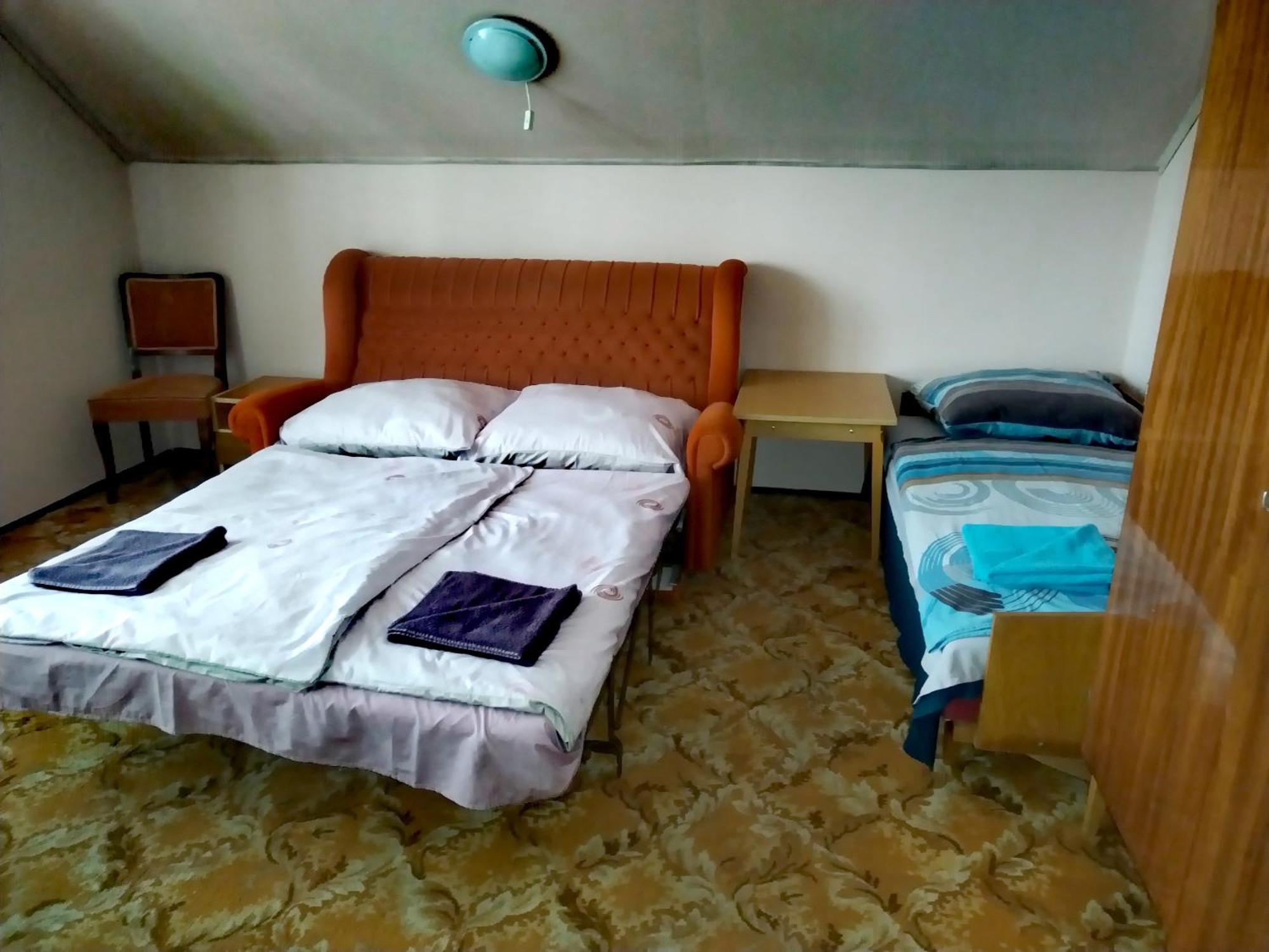 Vadkacsa Apartmanhaz Medencevel Zamardi Exterior photo