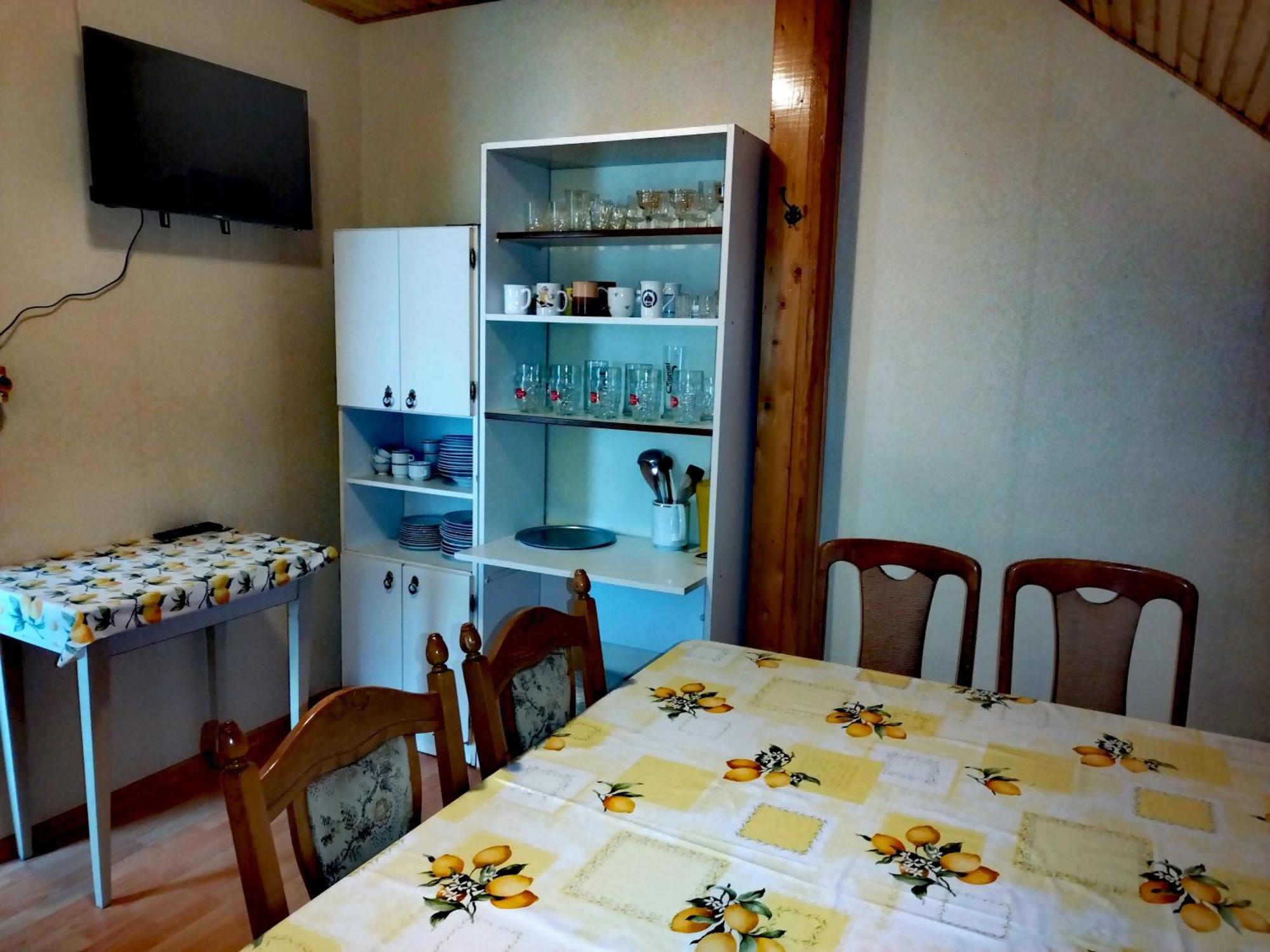 Vadkacsa Apartmanhaz Medencevel Zamardi Exterior photo